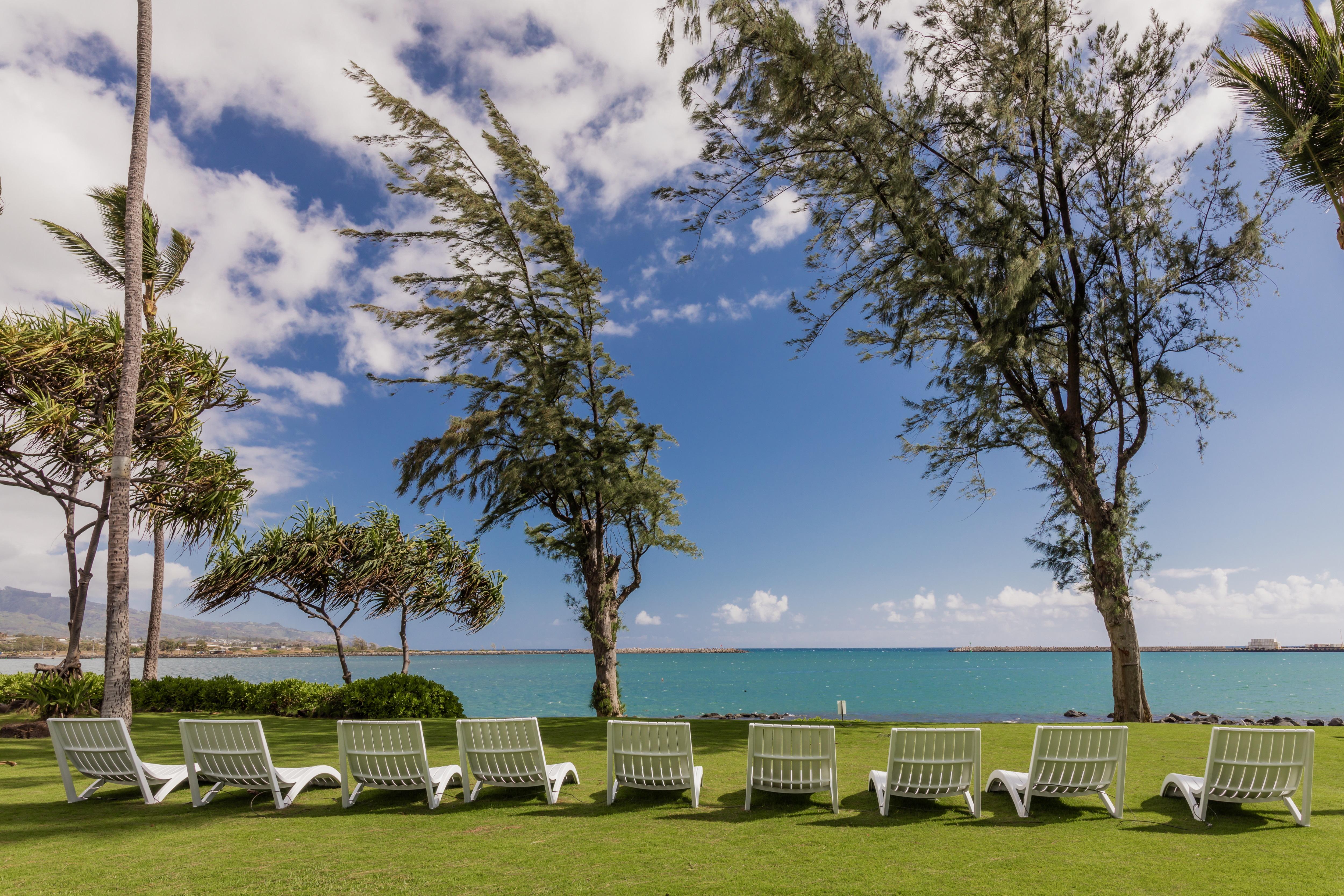 Maui Beach Hotel Kahului Exterior photo