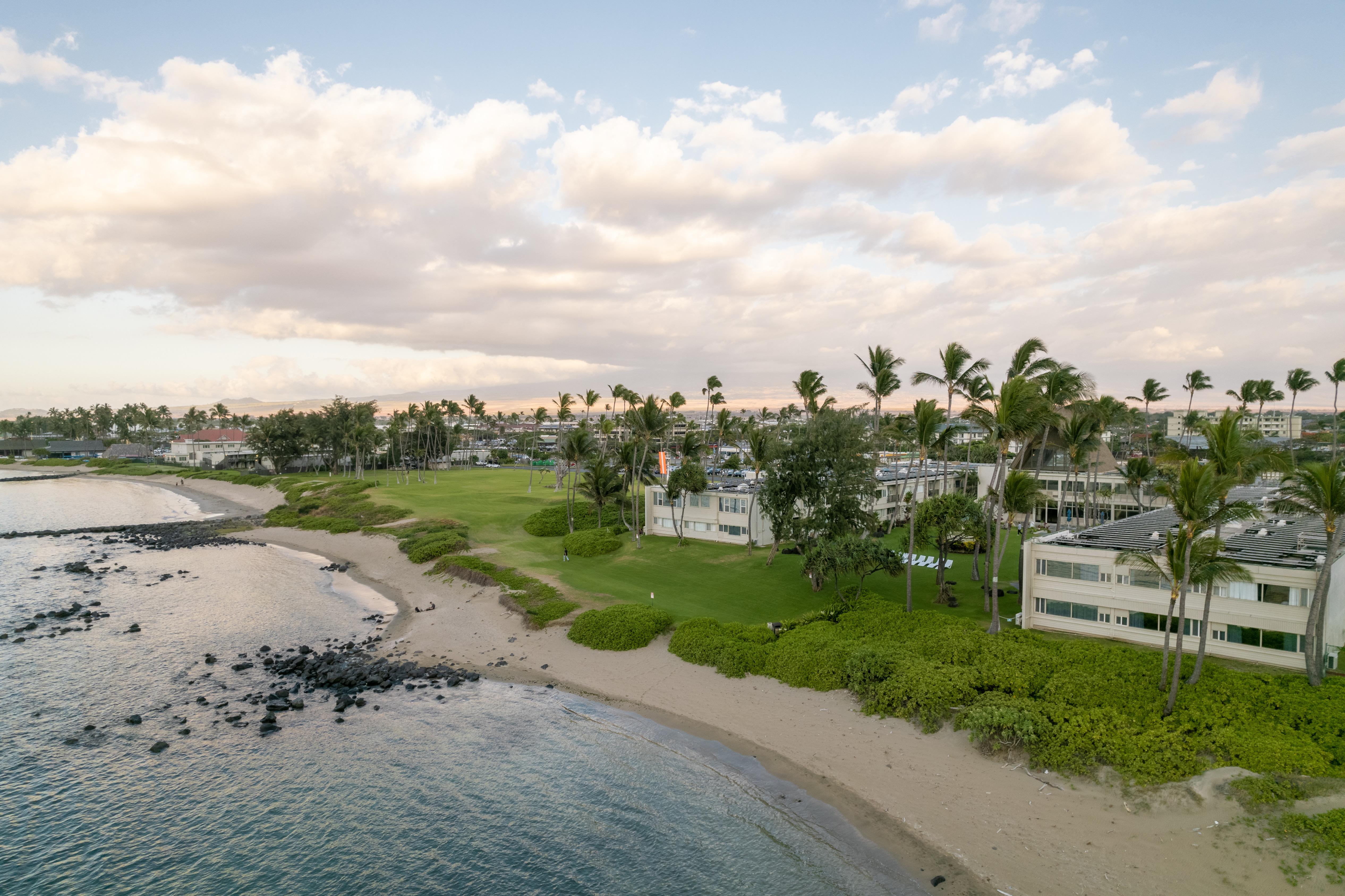 Maui Beach Hotel Kahului Exterior photo