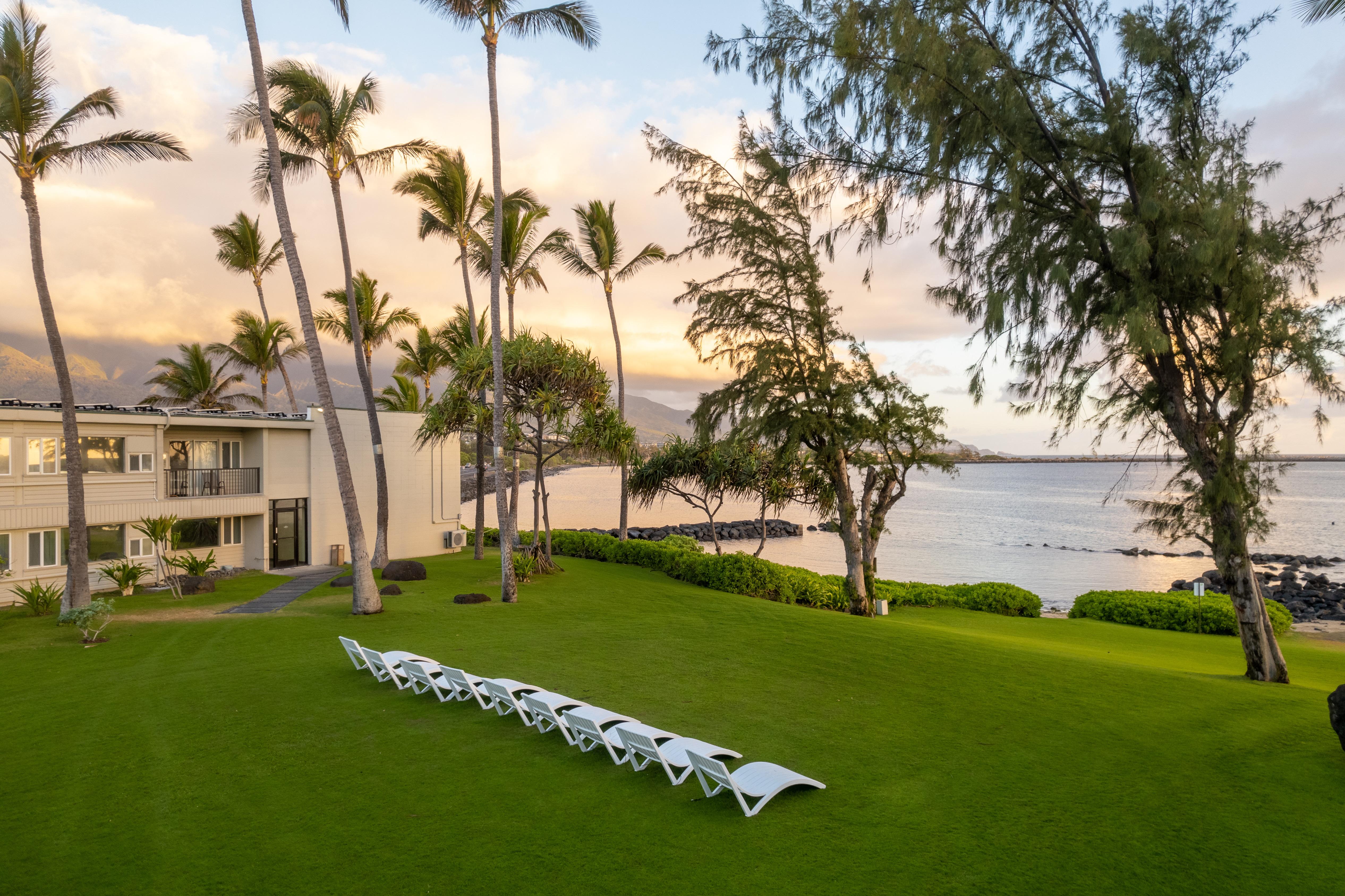 Maui Beach Hotel Kahului Exterior photo