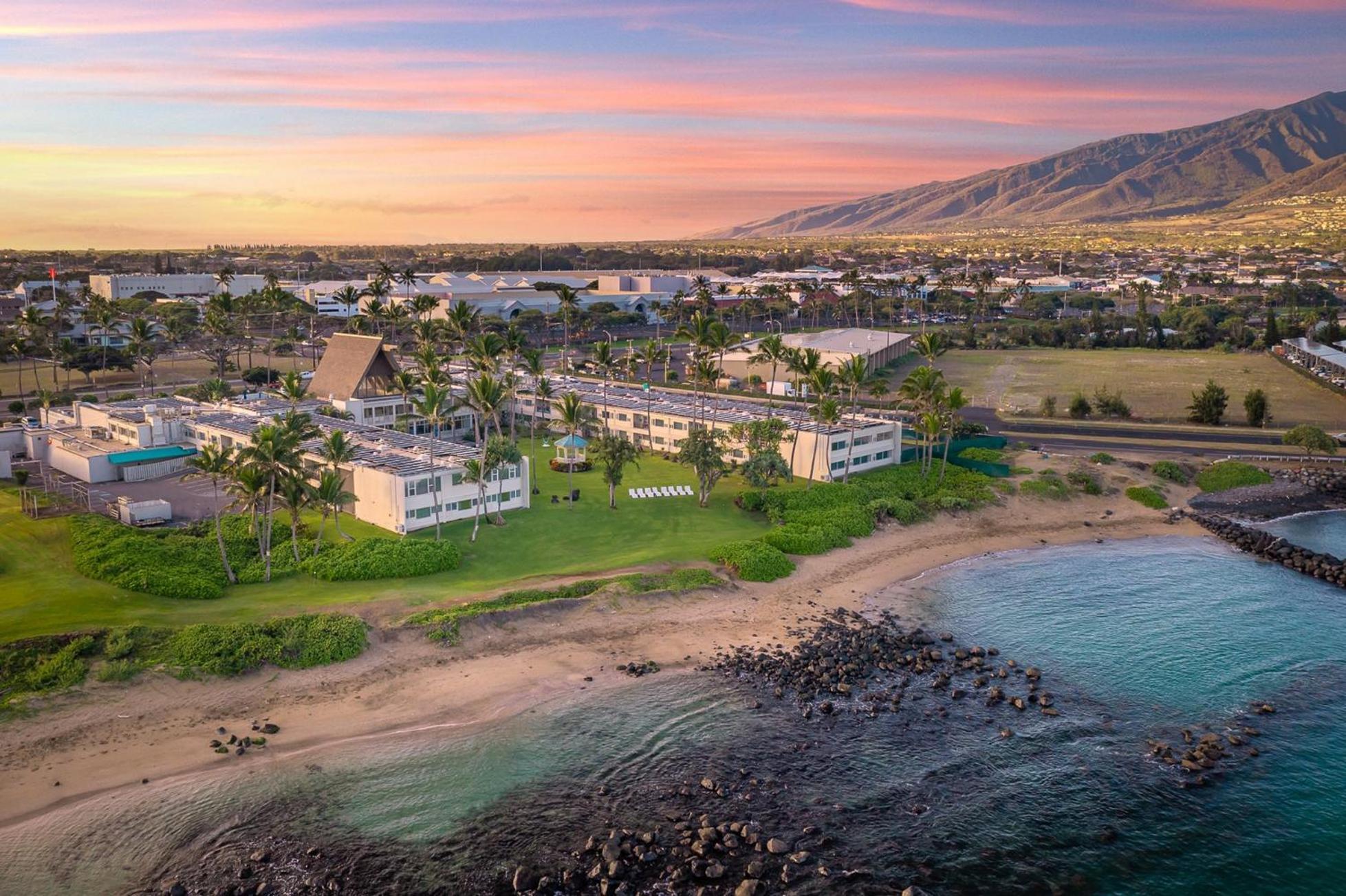 Maui Beach Hotel Kahului Exterior photo