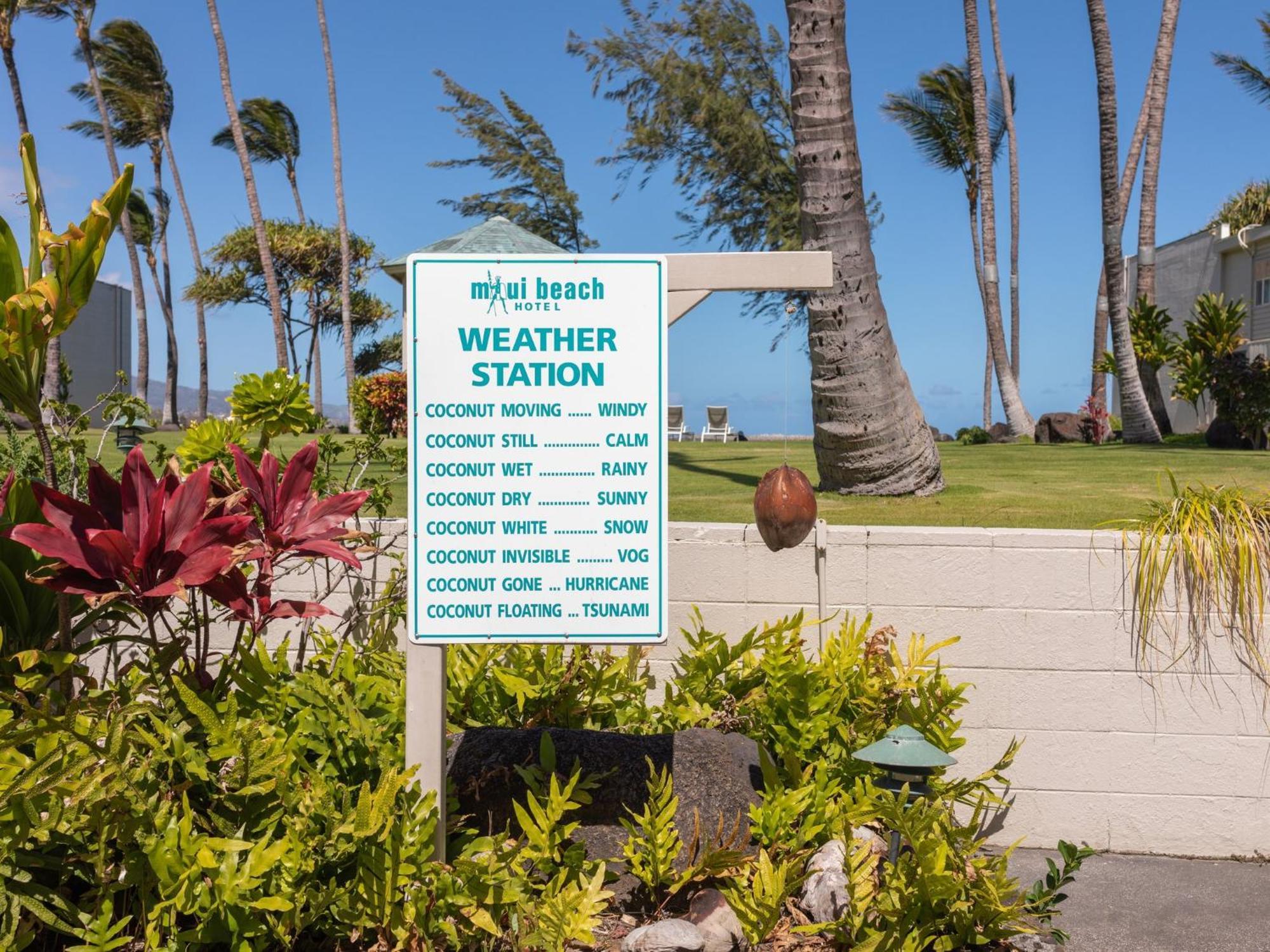 Maui Beach Hotel Kahului Exterior photo